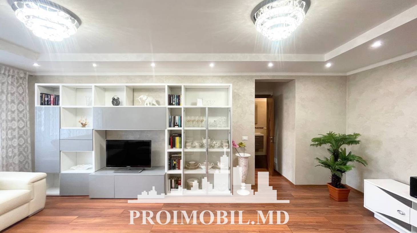 https://images.proimobil.md/JsJ5_HBeXtEkL2KTi4SsmVAtNgHEkCV_GPSXUL4KzEU/watermark:0.75:so:0:30:0.39/resize:fill:1460:816:1/gravity:ce/bG9jYWw6Ly8vZXN0YXRlL2xyL2ExNTExYjdkLWYzNDEtNDFiZi1iYjdiLWU0Yjk1OTFlZmIxNS5qcGVn