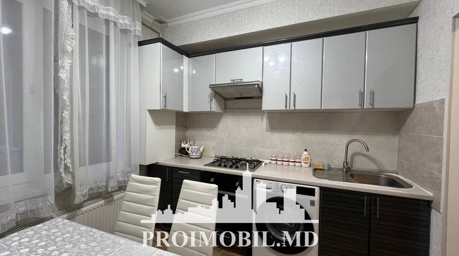 https://images.proimobil.md/Jt6n74t9wvrp2v_gJ16L-5zLURkeIPUeyawwSY9CVUI/watermark:0.75:so:0:30:0.39/resize:fill:1460:816:1/gravity:ce/bG9jYWw6Ly8vZXN0YXRlL2xyL2JkYmZhZWQzLTJiNGEtNGNlNS05OGEwLTJkNjBlOWM2Y2RlZi5qcGVn