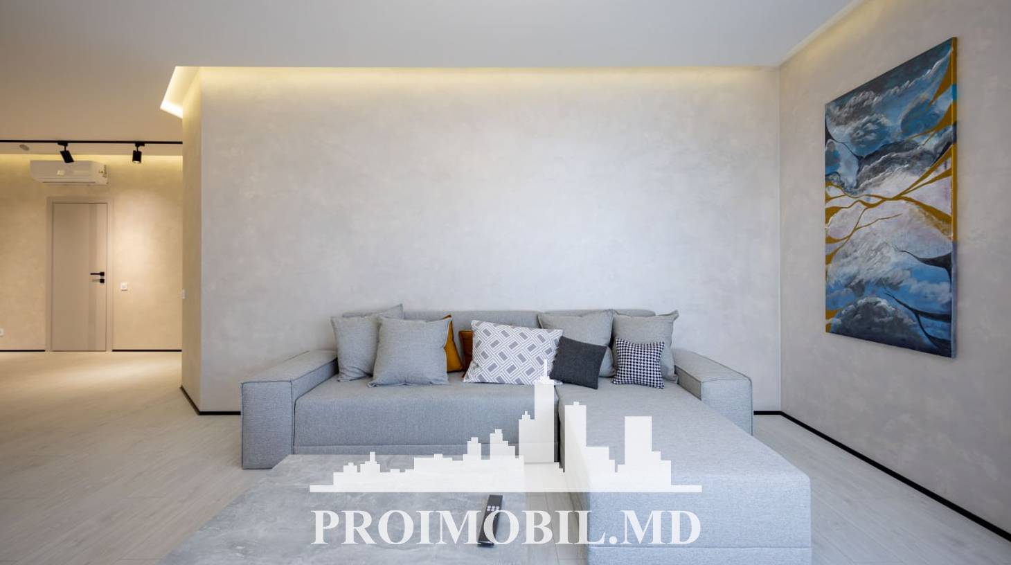 https://images.proimobil.md/JuFJWWuNODByUqy7HVQuDVqsXtsTJHRbbQZDwHKKVoE/watermark:0.75:so:0:30:0.39/resize:fill:1460:816:1/gravity:ce/bG9jYWw6Ly8vZXN0YXRlL2xyLzJhZjFkNWU2LTY3ZjYtNGRhMi04Yjk0LTY3MjUyMDk5ZjA2YS5qcGVn