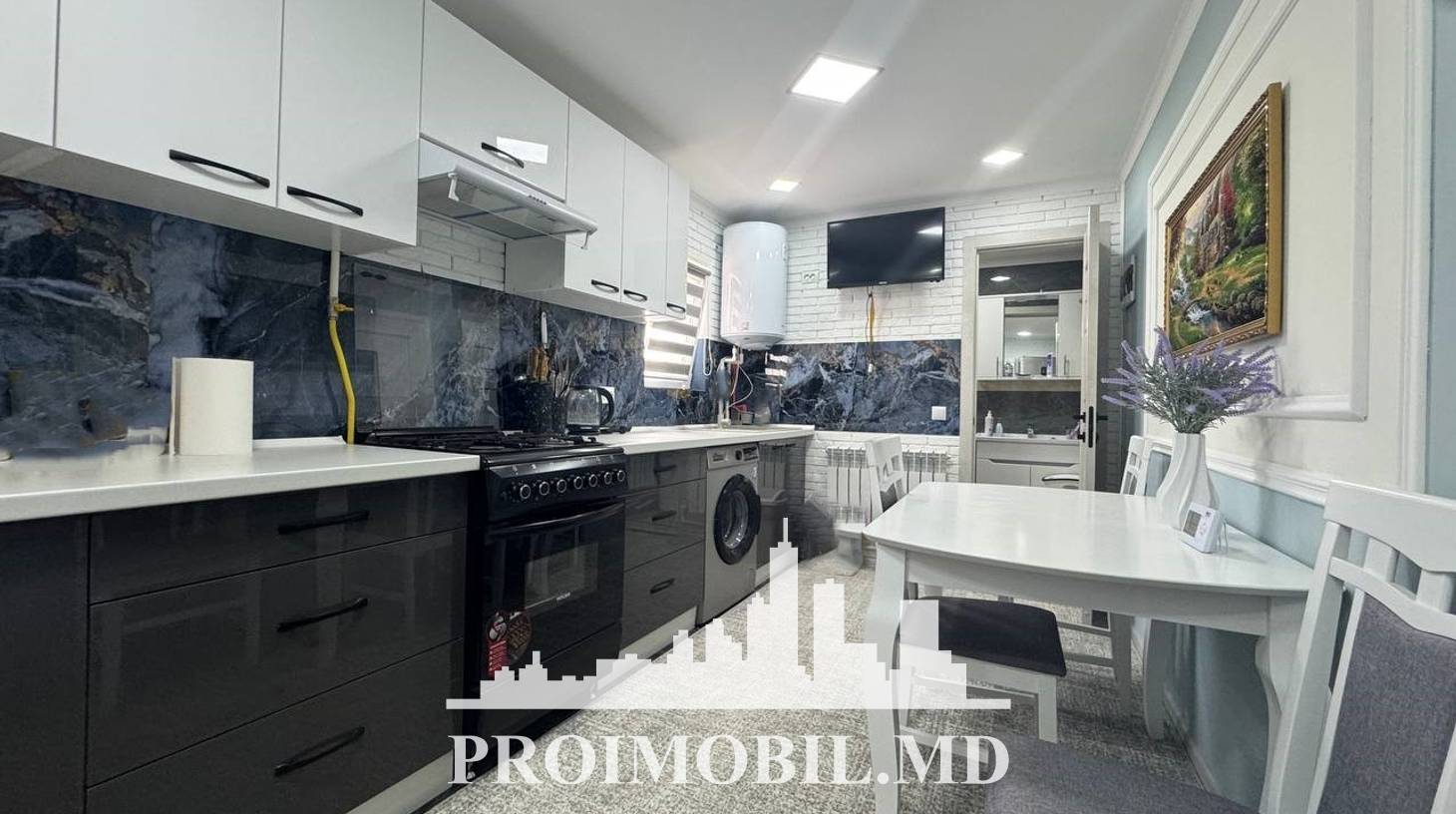 https://images.proimobil.md/JuZbR5la7Y0lgQRqHNgN5zKg6PYNVqPbMvtilCl_1pU/watermark:0.75:so:0:30:0.39/resize:fill:1460:816:1/gravity:ce/bG9jYWw6Ly8vZXN0YXRlL2xyL2Q3N2EzZTFhLWYxYjUtNDAxMy1hZWIyLTA0NzBiODcyYzhiNC5qcGVn
