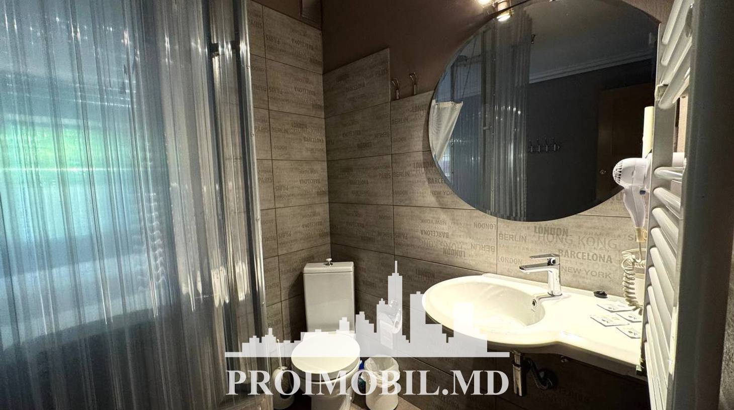 https://images.proimobil.md/Juf7LkcgJy6hB39SOg7f72YepN0Vm-ZoZWwYu-LwoiM/watermark:0.75:so:0:30:0.39/resize:fill:1460:816:1/gravity:ce/bG9jYWw6Ly8vZXN0YXRlL2xyL2QwZWMwNWM3LThiMTgtNDk2My05NWIwLWViOGE4ZDNkY2U1MC5qcGVn