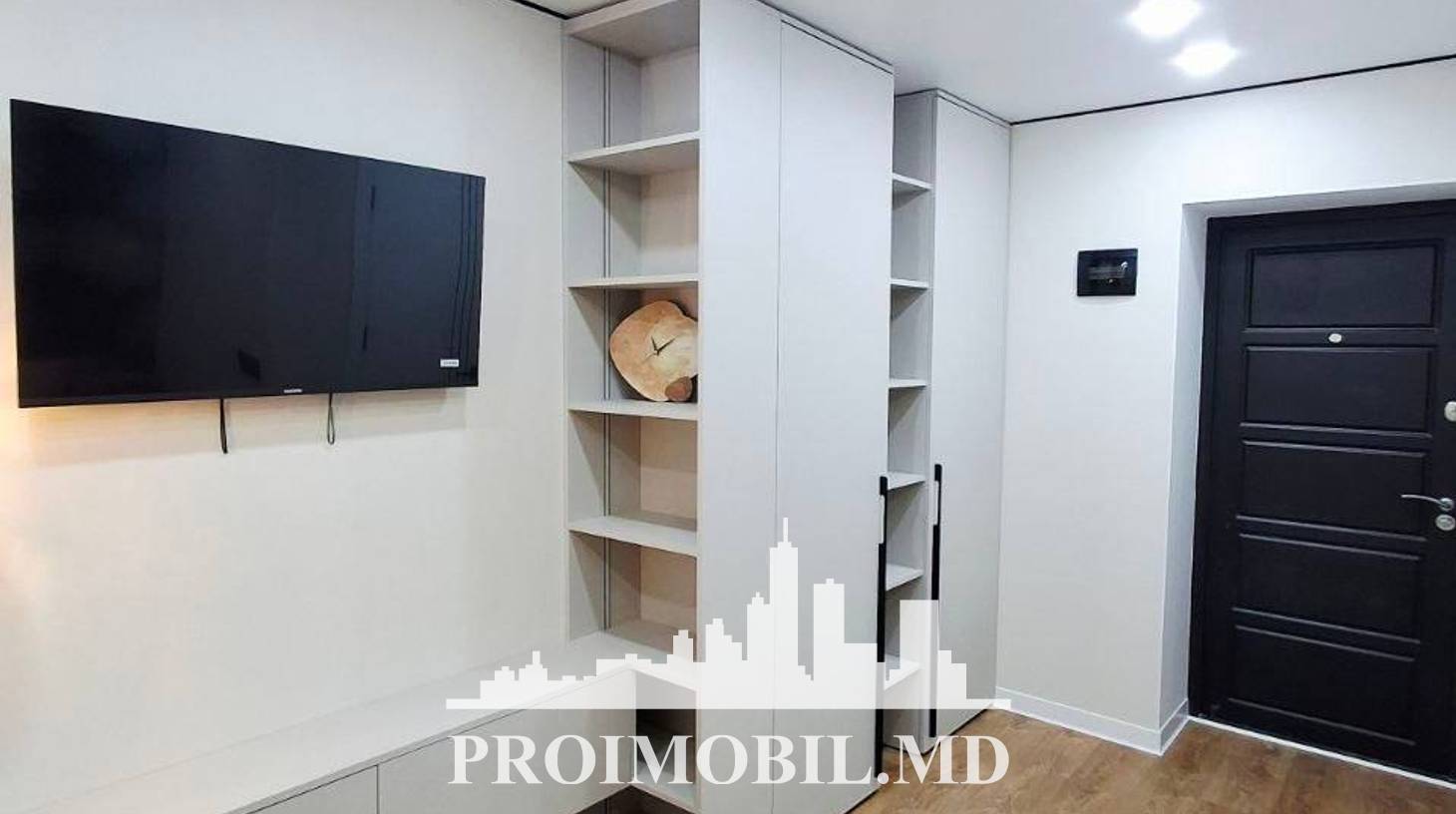 https://images.proimobil.md/JzLDp4Kyu_o9q3WIQ653DFkJKkS-F81VNNPEy5sgymI/watermark:0.75:so:0:30:0.39/resize:fill:1460:816:1/gravity:ce/bG9jYWw6Ly8vZXN0YXRlL2xyLzA4ODA3ZDRjLWMxZTAtNDhhZC1hMDdhLTZkMGYzZmMyNDM0ZS5qcGVn