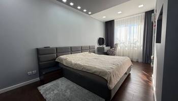 https://images.proimobil.md/K4D8DqG1NWBUYFImwHTcrPeF-jTJe4Xun0DJOfAWDVs/resize:fill:350:198:1/gravity:ce/bG9jYWw6Ly8vZXN0YXRlL2xyLzQ3YzkxOTJlLTdmZTQtNDU3Zi1hMTAwLWYzMWUxNzRiNDk1Yi5qcGVn
