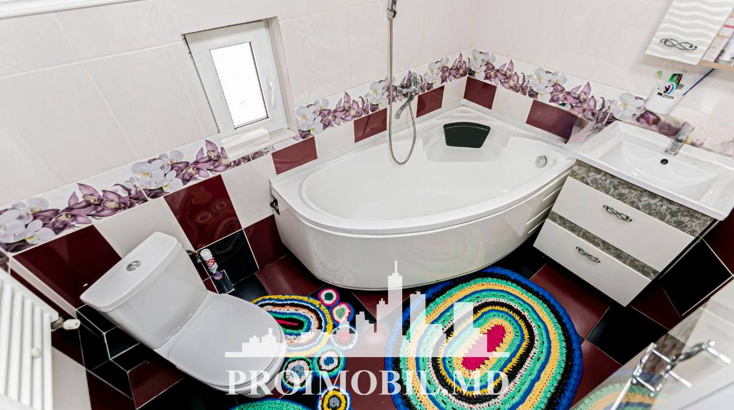 https://images.proimobil.md/K4DU3z5D8EsPWg5uvuFTtdEYjtnWWoDhnm3oZS7w5j0/watermark:0.75:so:0:30:0.39/resize:fill:1460:816:1/gravity:ce/bG9jYWw6Ly8vZXN0YXRlL2xyL2Y3YTRhMTFhLWRlNGYtNDI5MC05ZjVlLTRkNTQ1MWI5ZTJjNC5qcGVn