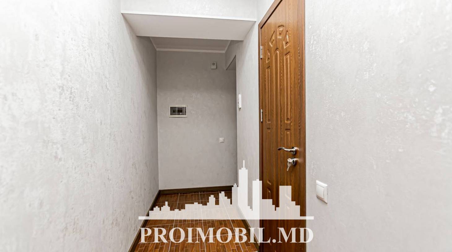 https://images.proimobil.md/K7h-fYzLN44kMY3Bj1vghgAQPlp7EB1BH6ezoK1k1Sw/watermark:0.75:so:0:30:0.39/resize:fill:1460:816:1/gravity:ce/bG9jYWw6Ly8vZXN0YXRlL2xyLzhkYmM2ODA5LTU0ZmEtNGZhZS1iYTZhLTBhMDk2OTJkMjk4NC5qcGVn