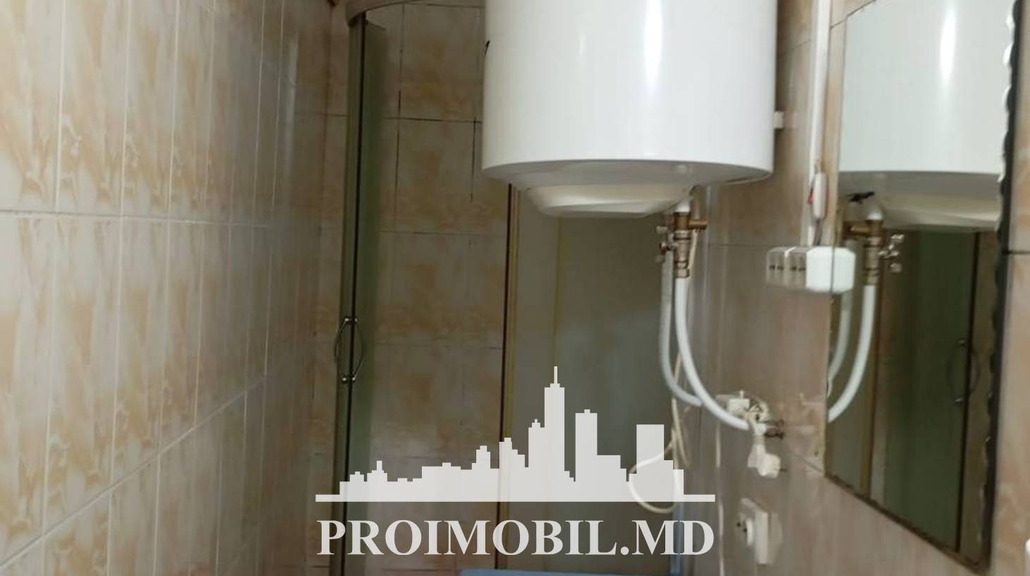 https://images.proimobil.md/KB-vZMH2YUqunqItNkJyZxCPQtFuq3AqD7z6AB6HCg4/watermark:0.75:so:0:30:0.39/resize:fill:1460:816:1/gravity:ce/bG9jYWw6Ly8vZXN0YXRlL2xyL2M4OGM3YmU3LWVjNDYtNGRjNy1hNzEwLTI1ZjA0ZThjYmQ4OC5qcGVn