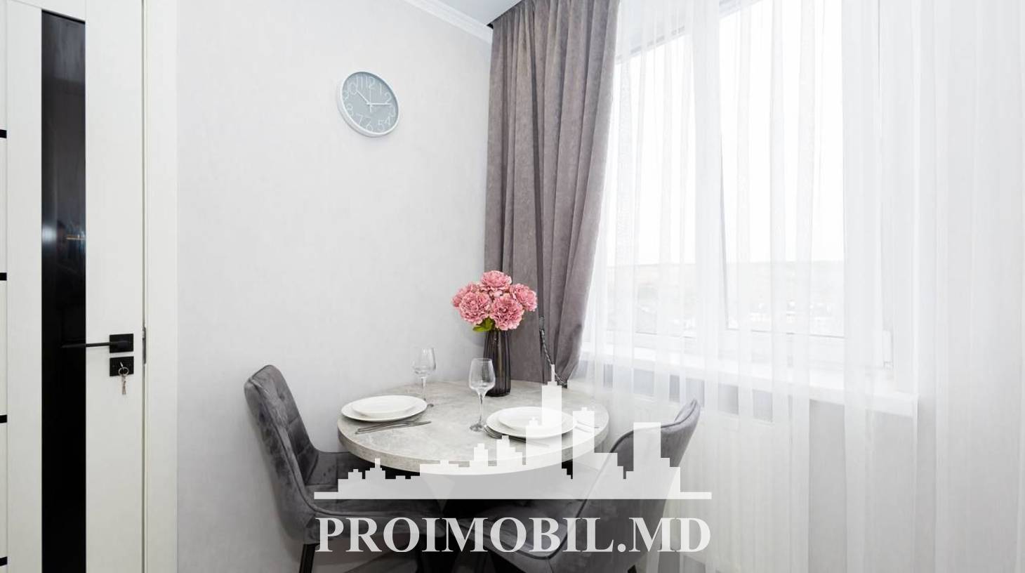 https://images.proimobil.md/KBFtFh5TJ__BNOPaogrhiwibTyM2h9_95DYkRf5Np6w/watermark:0.75:so:0:30:0.39/resize:fill:1460:816:1/gravity:ce/bG9jYWw6Ly8vZXN0YXRlL2xyLzczZjBkZjlmLTBhNmQtNDU2My04YzYwLTk2NTRiNGY4YjNmMi5qcGVn