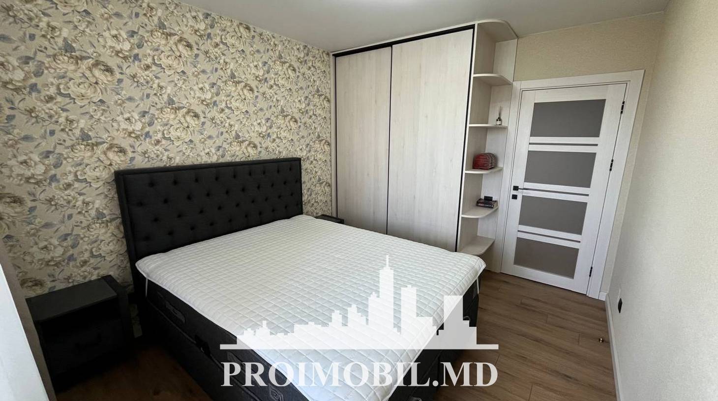 https://images.proimobil.md/KBG-3aQjTe2y9Lgf-s9FVyGzOKLz8Ie53KmyhsLVEXQ/watermark:0.75:so:0:30:0.39/resize:fill:1460:816:1/gravity:ce/bG9jYWw6Ly8vZXN0YXRlL2xyLzQ4YjFiODY3LTY5MGMtNGFkOS04ZjBjLWFkYzg2NmIyZjNjOC5qcGVn