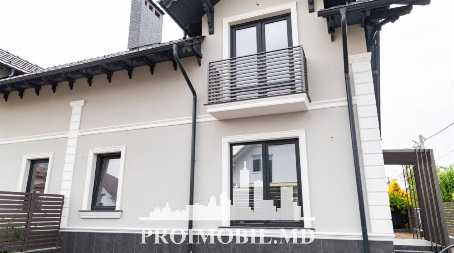 https://images.proimobil.md/KBtlAW50h9R0R2r0vGWAZeUkwbUJ9-RGi5oapCVCyKU/watermark:0.75:so:0:30:0.39/resize:fill:1460:816:1/gravity:ce/bG9jYWw6Ly8vZXN0YXRlL2xyL2Y4MGQ3ZDJkLTM2Y2UtNDZlZi1hZDJiLTVjYTI0MjRkMWZjOS5qcGVn