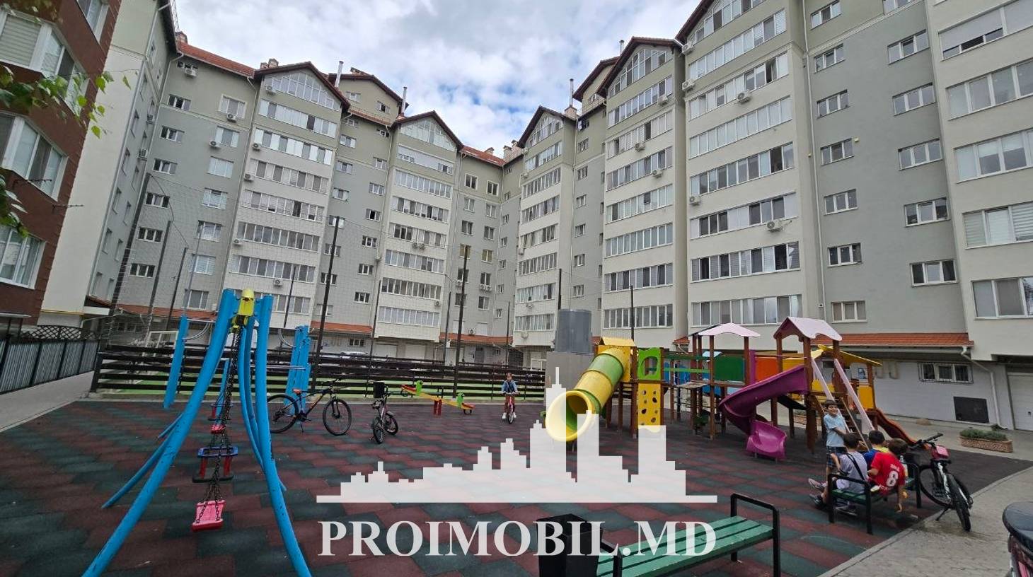 https://images.proimobil.md/KE8l6JA6c2OWTSZ-y6i_CVTIn5czVCdnxop0sQI4n20/watermark:0.75:so:0:30:0.39/resize:fill:1460:816:1/gravity:ce/bG9jYWw6Ly8vZXN0YXRlL2xyLzYyNThjNzVkLWE2ZjUtNGYzOC04MGJiLWYyYTExNjcxYTU5MC5qcGVn