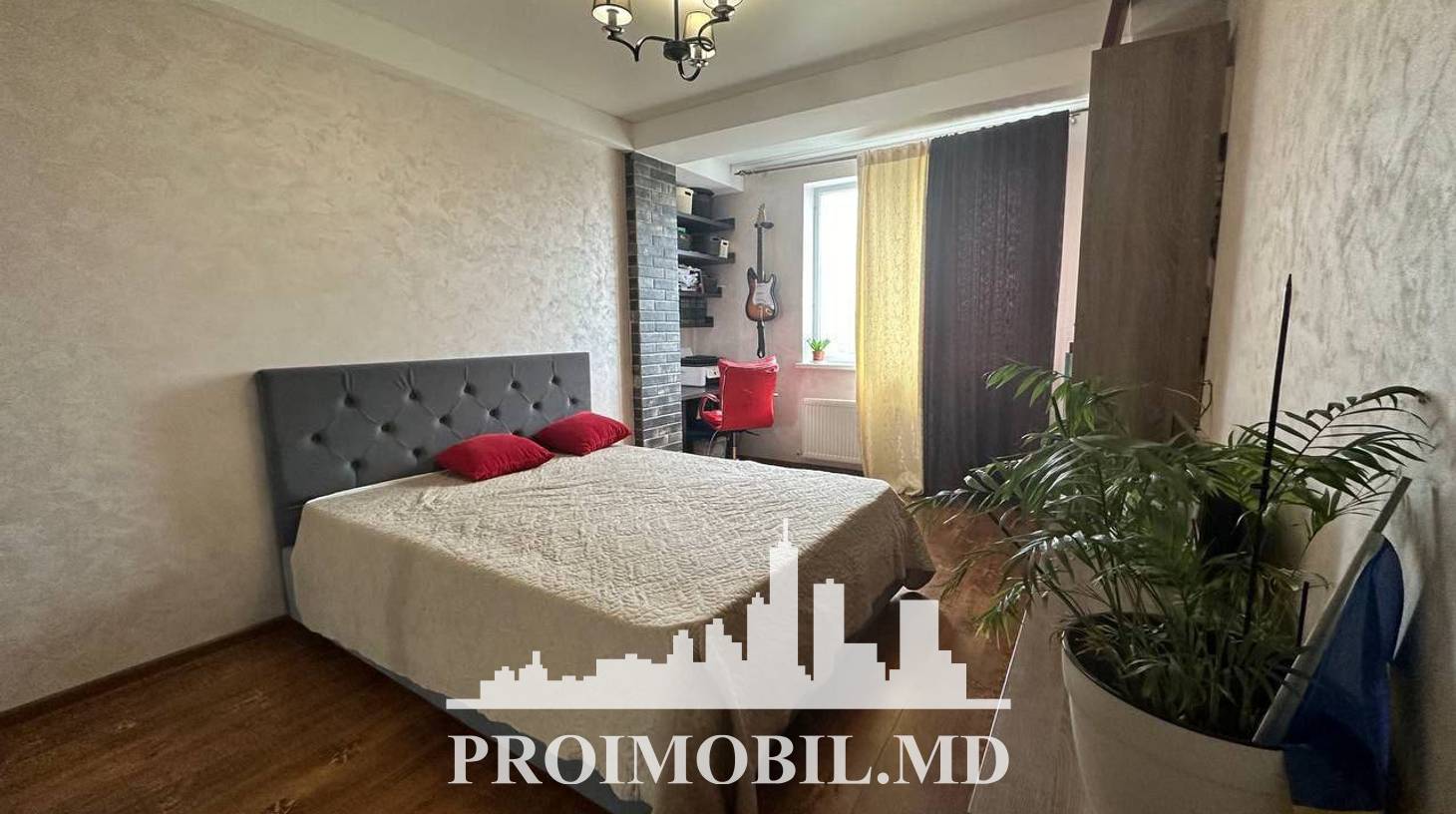 https://images.proimobil.md/KFAW5ZJjJUQLMf-nfe84ICdgvUEo93CrO0UAESaIGIY/watermark:0.75:so:0:30:0.39/resize:fill:1460:816:1/gravity:ce/bG9jYWw6Ly8vZXN0YXRlL2xyLzIyYmZmMjQyLTBkNjQtNDc3MS1hMzEwLTg2YTA4ZDhkZjc5MS5qcGVn