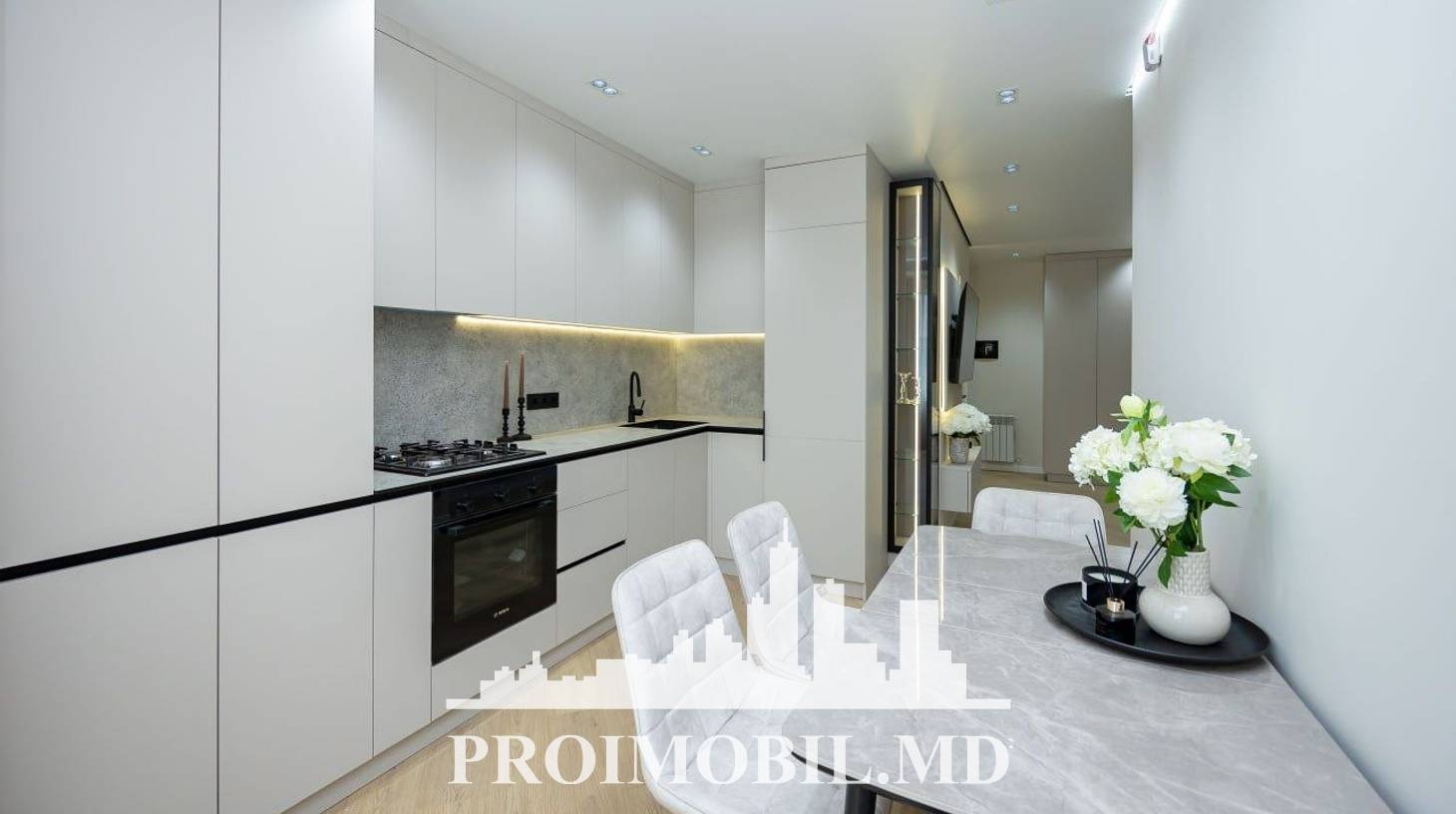 https://images.proimobil.md/KLrygRJbdMpk63ygIhJYy0yLcAVx0S-Omrc_wQ2jQ20/watermark:0.75:so:0:30:0.39/resize:fill:1460:816:1/gravity:ce/bG9jYWw6Ly8vZXN0YXRlL2xyL2Y1M2JhNjliLTVjY2MtNDRhMS04NjkzLThmZmUxYjdiYTQxYS5qcGVn