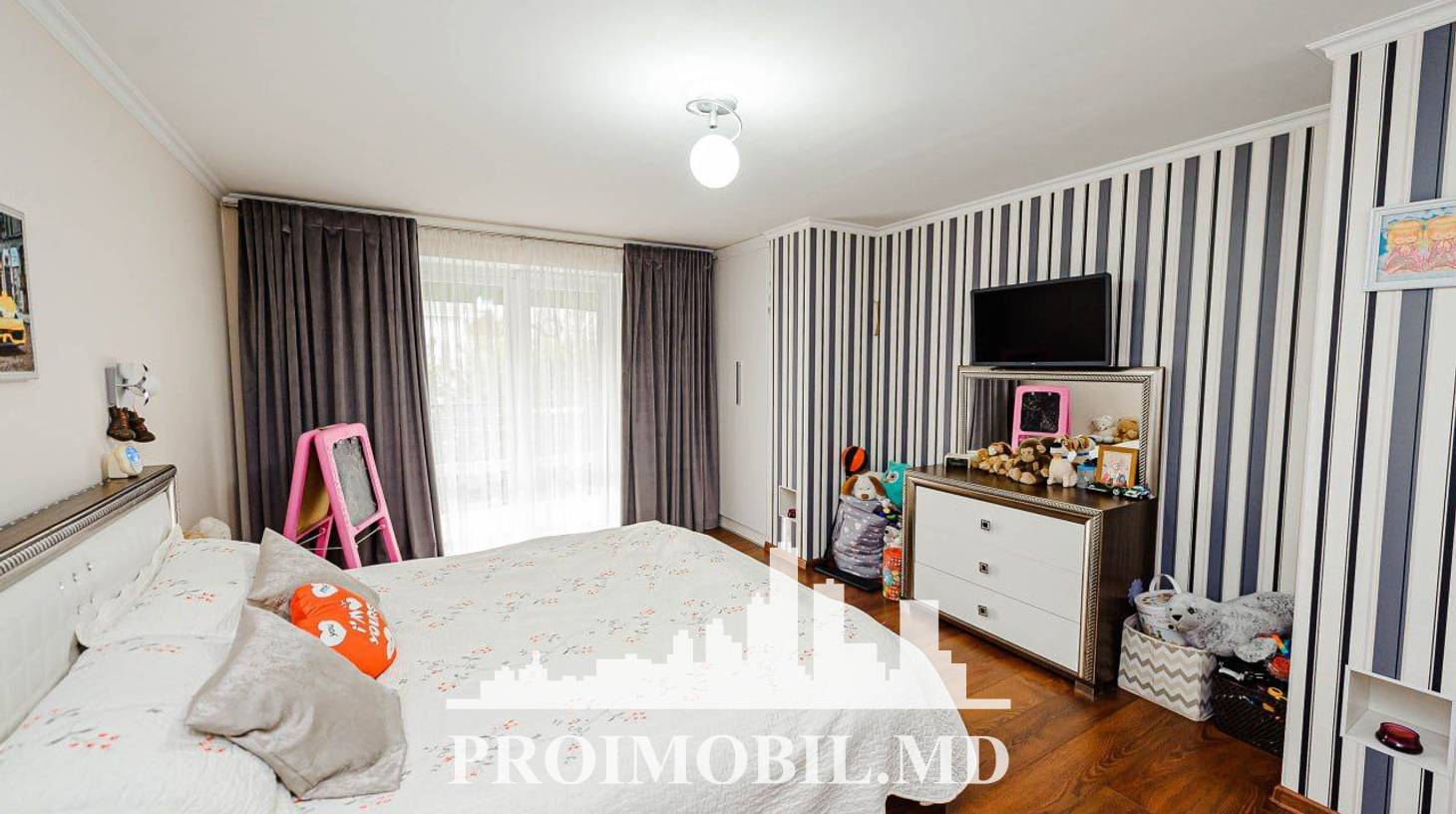 https://images.proimobil.md/KN0qBZ9-MLh_Ovi-ybEoz6_eYjCl0QlwJoHeaqyt96o/watermark:0.75:so:0:30:0.39/resize:fill:1460:816:1/gravity:ce/bG9jYWw6Ly8vZXN0YXRlL2xyL2E1M2VhMDU2LThkMDgtNGM5NC05YmNjLTM1MTYxMzNkYmJiMi5qcGVn