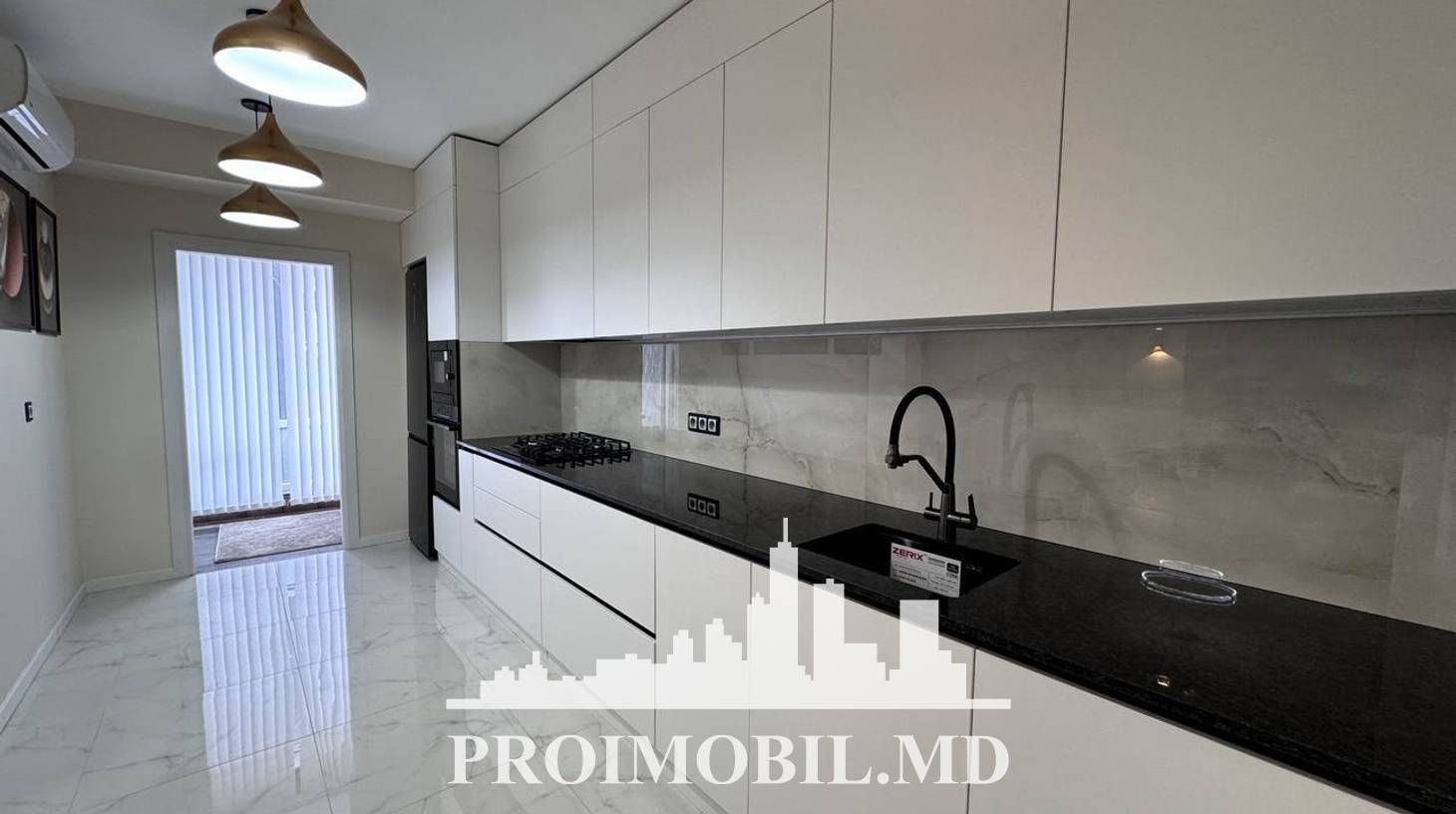 https://images.proimobil.md/KONI5rcWj1f8JHXq3uMUHLTllLTgFF714bouxEA91mU/watermark:0.75:so:0:30:0.39/resize:fill:1460:816:1/gravity:ce/bG9jYWw6Ly8vZXN0YXRlL2xyLzM2ZDYzZTc3LTY4NzAtNDlkYi1hY2QzLTIyMmE2ZDQ4NzE4OS5qcGVn