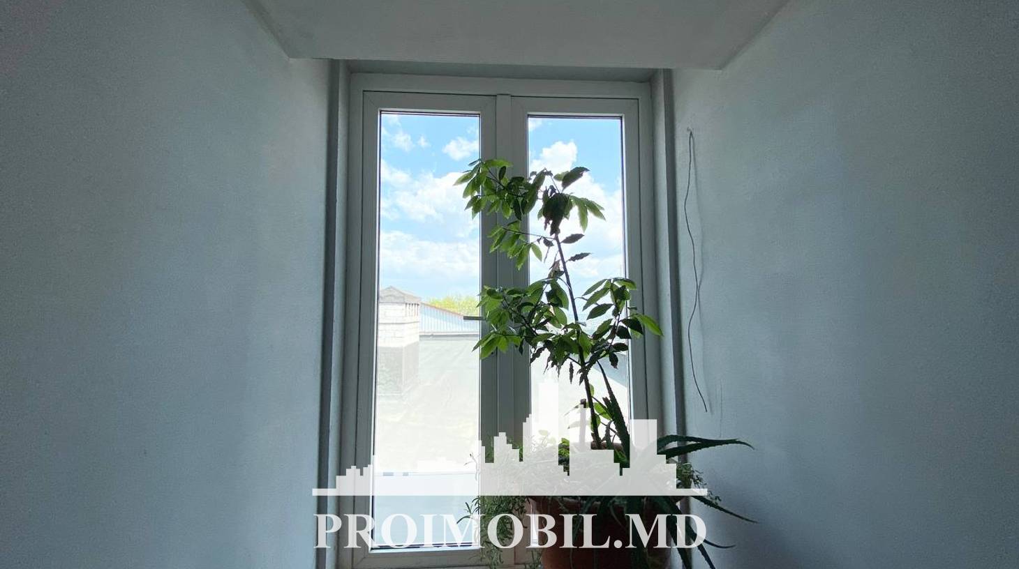 https://images.proimobil.md/KOYgaNip0IhJgWLXCFB-2OgSHUWTYNUFrH_z9wYXnPk/watermark:0.75:so:0:30:0.39/resize:fill:1460:816:1/gravity:ce/bG9jYWw6Ly8vZXN0YXRlL2xyLzZhODgzZjk5LWY2ZjAtNDhkNy1iNjE4LTYwYzI1OTUxMTI4OC5qcGVn