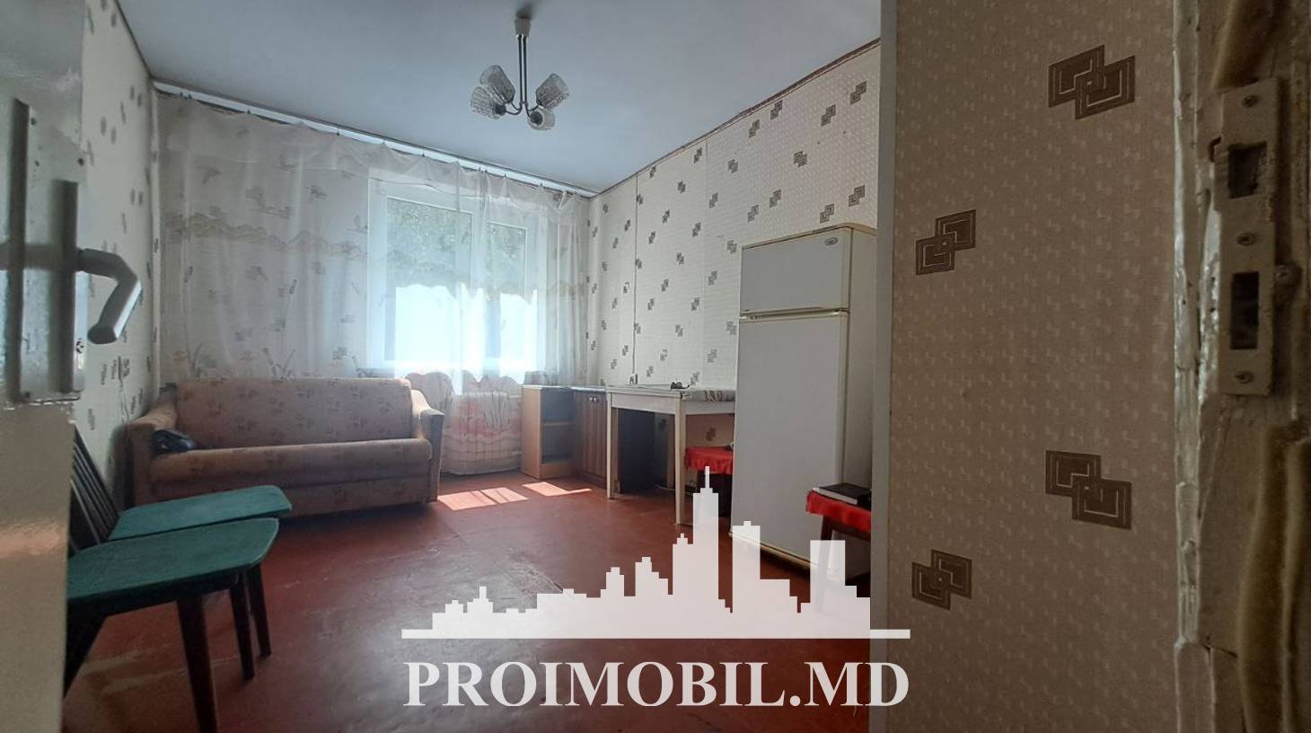 https://images.proimobil.md/KSvPlp-52z_qvRCG_PlKxwOVLEXYlgxC_u7ohw3wtH8/watermark:0.75:so:0:30:0.39/resize:fill:1460:816:1/gravity:ce/bG9jYWw6Ly8vZXN0YXRlL2xyLzhlOGRjMjdiLWI4NTgtNDI1MC05NjE5LTFlMGFiMTA2MjhmZC5qcGVn
