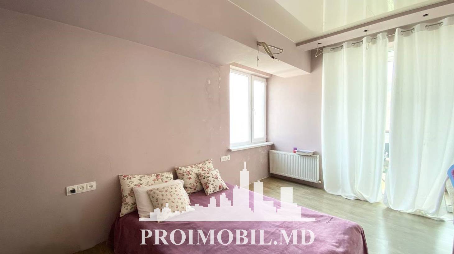 https://images.proimobil.md/KU3kkMDQpG7QlA7AiLnaUwzJYIy3hqs-g8hSj036qEc/watermark:0.75:so:0:30:0.39/resize:fill:1460:816:1/gravity:ce/bG9jYWw6Ly8vZXN0YXRlL2xyL2IwMGVmMGU1LTY5ZjAtNDEwMi05YjUzLTMxNDE2NDgyYjQ4NC5qcGVn