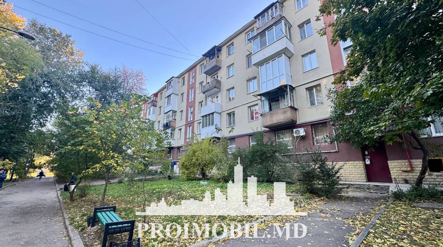 https://images.proimobil.md/KUgl699kF5h08POxQn24zjmIyZ3EWpRJNMnDgYQf9Pg/watermark:0.75:so:0:30:0.39/resize:fill:1460:816:1/gravity:ce/bG9jYWw6Ly8vZXN0YXRlL2xyLzc2YWI2ODg4LTY4ZDgtNDUwNC05MWFlLTg3ZWE4ZjA4ODQzZS5qcGVn