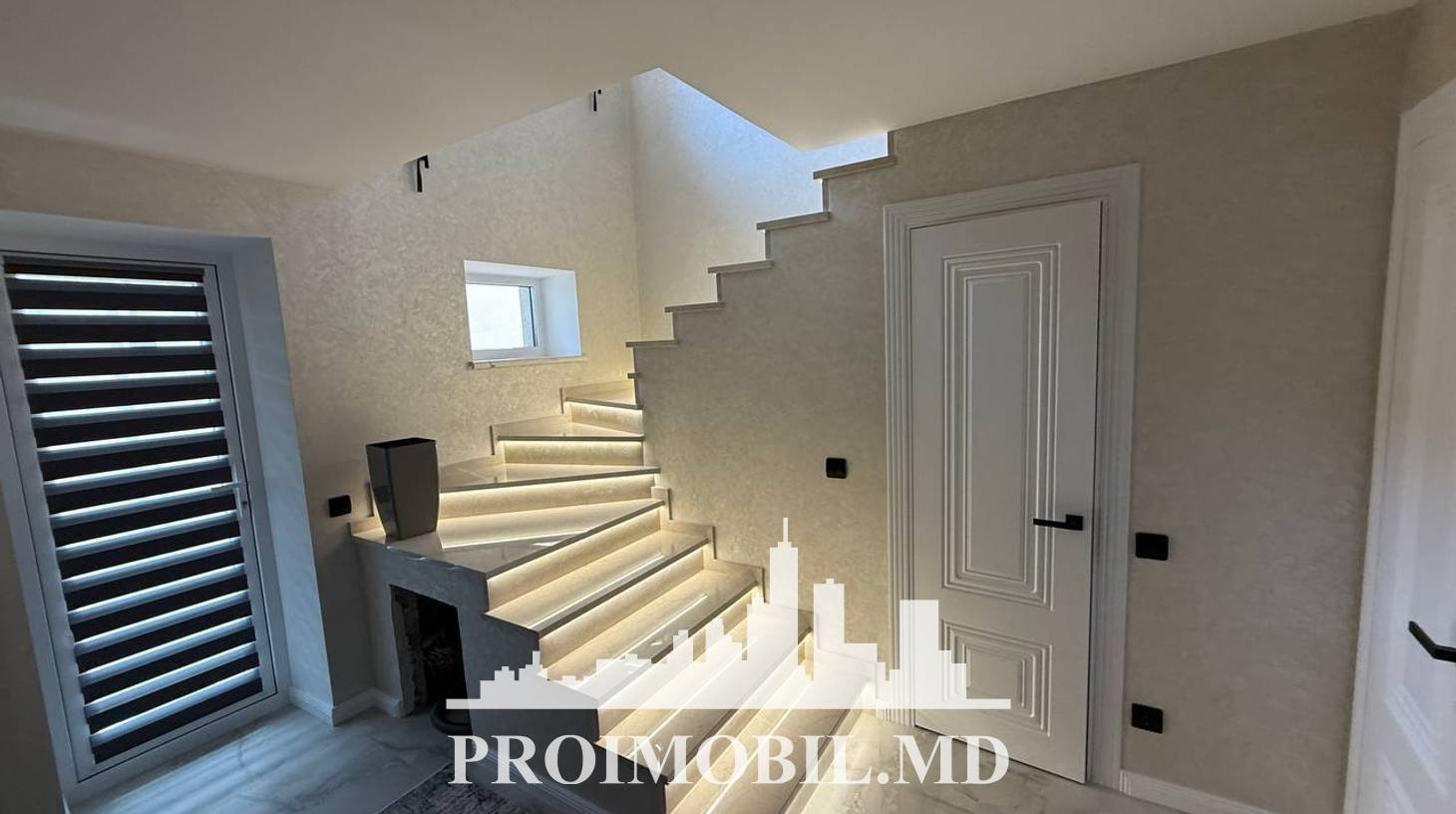 https://images.proimobil.md/KVEyiW9e0dnL2YjZg7-tz2CFIqPvDiBa7nzRr-9Tjas/watermark:0.75:so:0:30:0.39/resize:fill:1460:816:1/gravity:ce/bG9jYWw6Ly8vZXN0YXRlL2xyLzk4ZWJlYzhmLTBhMGYtNGRmNi04ZjNiLTBkZmNkZGExMDUyMC5qcGVn