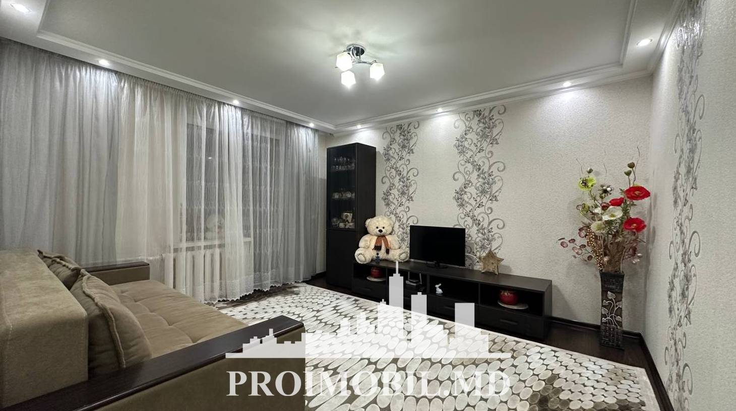 https://images.proimobil.md/KWMs8kVogxDV-Uy4kthmNPavQ_xVqz7I6MH7sRUwMyc/watermark:0.75:so:0:30:0.39/resize:fill:1460:816:1/gravity:ce/bG9jYWw6Ly8vZXN0YXRlL2xyLzVkZWQwYTE5LTZmMzEtNDFiOC05Yjg5LTk2MjFlYWExNjYzNC5qcGVn
