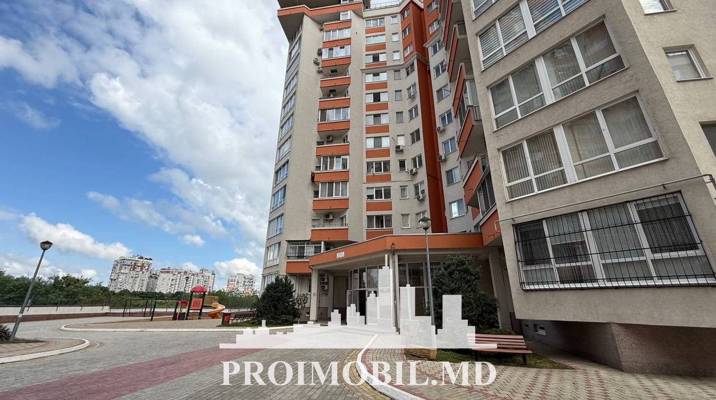 https://images.proimobil.md/KW_d_CGDbLcnJDAHtcn9xyc8H7niHBs9xj5nASLXH-s/watermark:0.75:so:0:30:0.39/resize:fill:1460:816:1/gravity:ce/bG9jYWw6Ly8vZXN0YXRlL2xyLzUzZWFhMDg3LTBhOTMtNDI2Ny1iMzk4LThlMDJiZjMzOTY5My5qcGVn