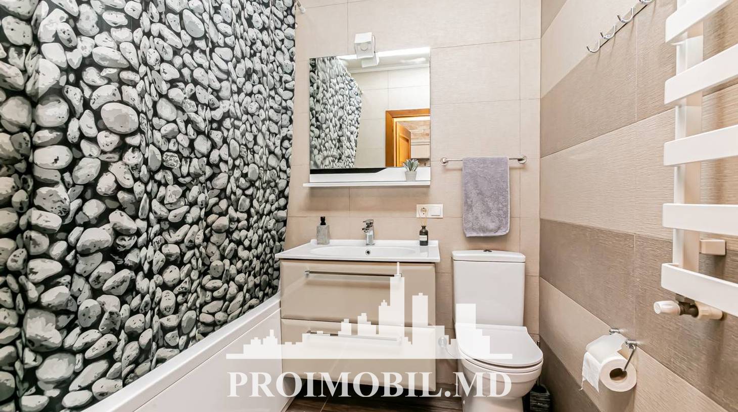 https://images.proimobil.md/KYn8g_AYqeuY8rnAFaNuQfAk_Olz6Ehc0K6_NKbX1IQ/watermark:0.75:so:0:30:0.39/resize:fill:1460:816:1/gravity:ce/bG9jYWw6Ly8vZXN0YXRlL2xyLzI0ZTFiMmRjLWUyMDItNGU3ZC1hOGE5LTE2MDcyNGM1Yzg2OS5qcGVn