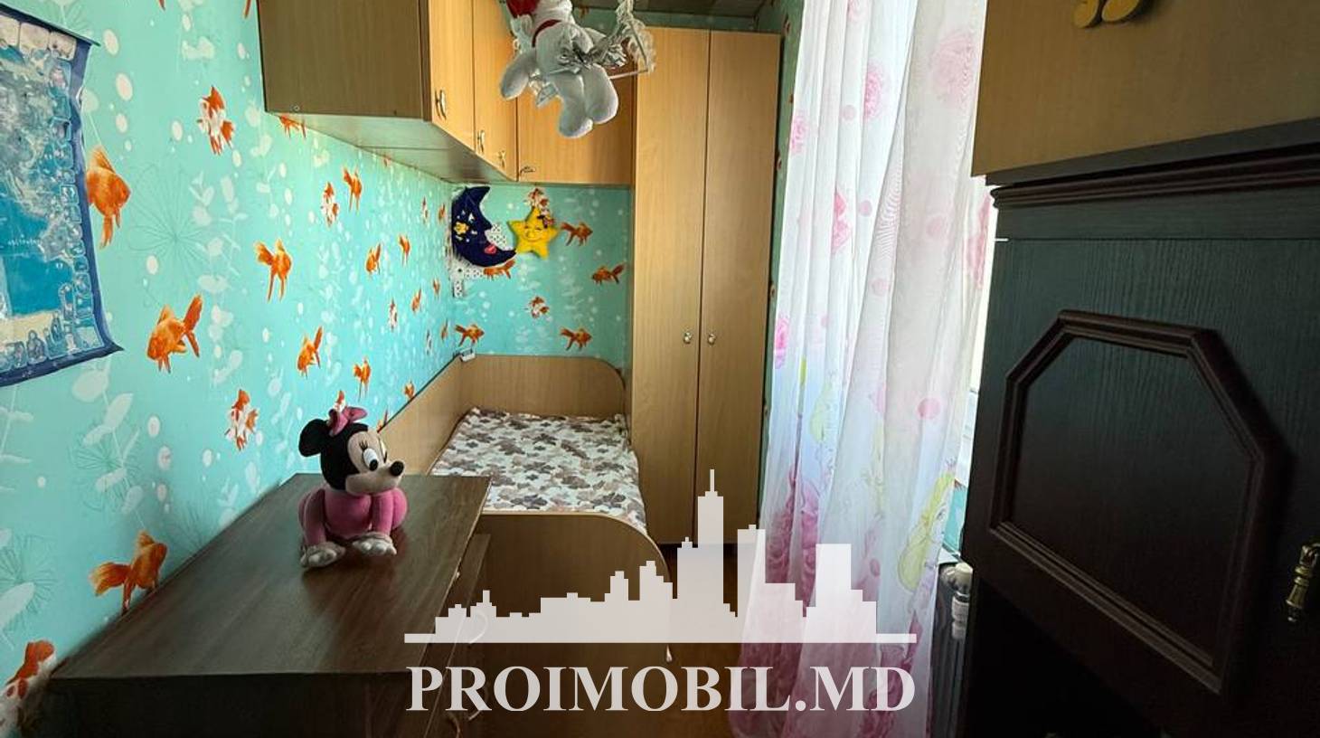 https://images.proimobil.md/KZE1hqljPIYU0ZiYA5DoBNMUZZj0p6Y9BQyhpZkH9Lw/watermark:0.75:so:0:30:0.39/resize:fill:1460:816:1/gravity:ce/bG9jYWw6Ly8vZXN0YXRlL2xyLzVkOWU4ZDJlLTAyNDUtNGYyMS05ZjM3LTVjNjUyNjZiODllYi5qcGVn