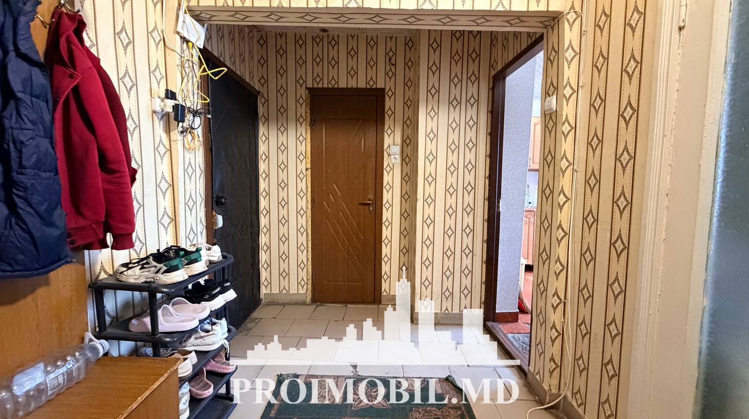 https://images.proimobil.md/KatQdNRHmDK_VM6LL2EybbaNEgcVku6xbqg7GYDJDdo/watermark:0.75:so:0:30:0.39/resize:fill:1460:816:1/gravity:ce/bG9jYWw6Ly8vZXN0YXRlL2xyLzY0MmQ3ZDhiLWIxNmYtNGY4OS1iMTk1LWRiZjhiZWE1NWUyNy5qcGVn