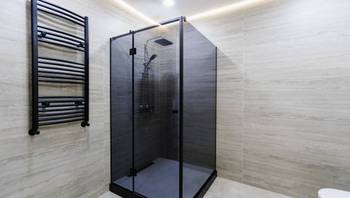 https://images.proimobil.md/Kb2U87b-U6XKy_DwRtoVMAFjFDA2ClC38dMZ__Ijt7Y/resize:fill:350:198:1/gravity:ce/bG9jYWw6Ly8vZXN0YXRlL2xyL2M4OWE1MDg5LTAwM2UtNGEzMS1iNTFjLTA4MDVhZjcxZWNhYi5qcGVn
