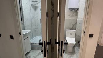 https://images.proimobil.md/KefrKhPURoENqKfD-jcVWv1TLEN5edHs7zkKLslP9zE/resize:fill:350:198:1/gravity:ce/bG9jYWw6Ly8vZXN0YXRlL2xyL2NjMjNlNGZmLWEwYzAtNDg2YS05NTMyLTZkZjFjNjViYjdlNi5qcGVn
