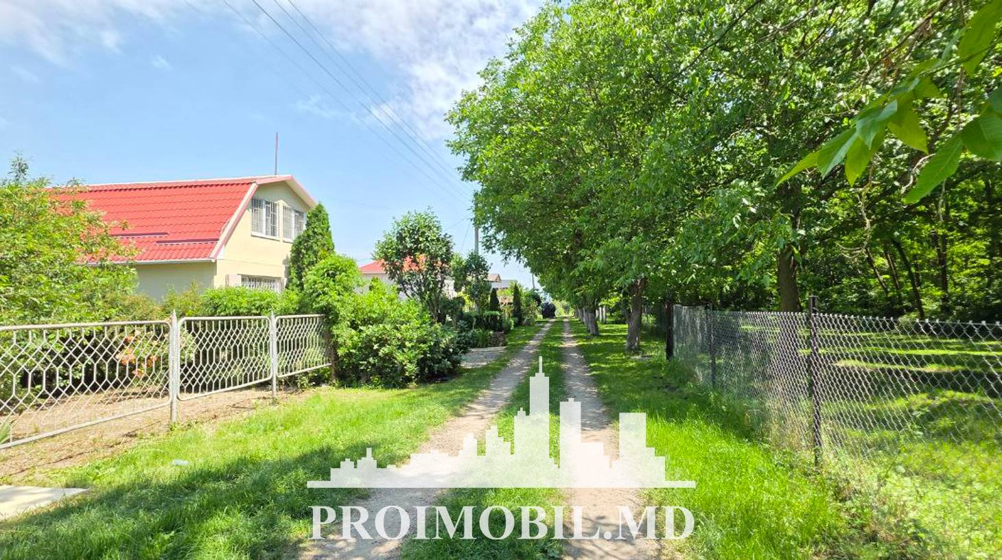 https://images.proimobil.md/Kegp9umzKIbN-mC6f2zBy98vLSd3-i6_BP7qfRn8aS0/watermark:0.75:so:0:30:0.39/resize:fill:1460:816:1/gravity:ce/bG9jYWw6Ly8vZXN0YXRlL2xyLzcwODI5ZWVjLTczYWItNDMyNS05MzI2LTY0Y2UwYjlkZjBlMi5qcGVn