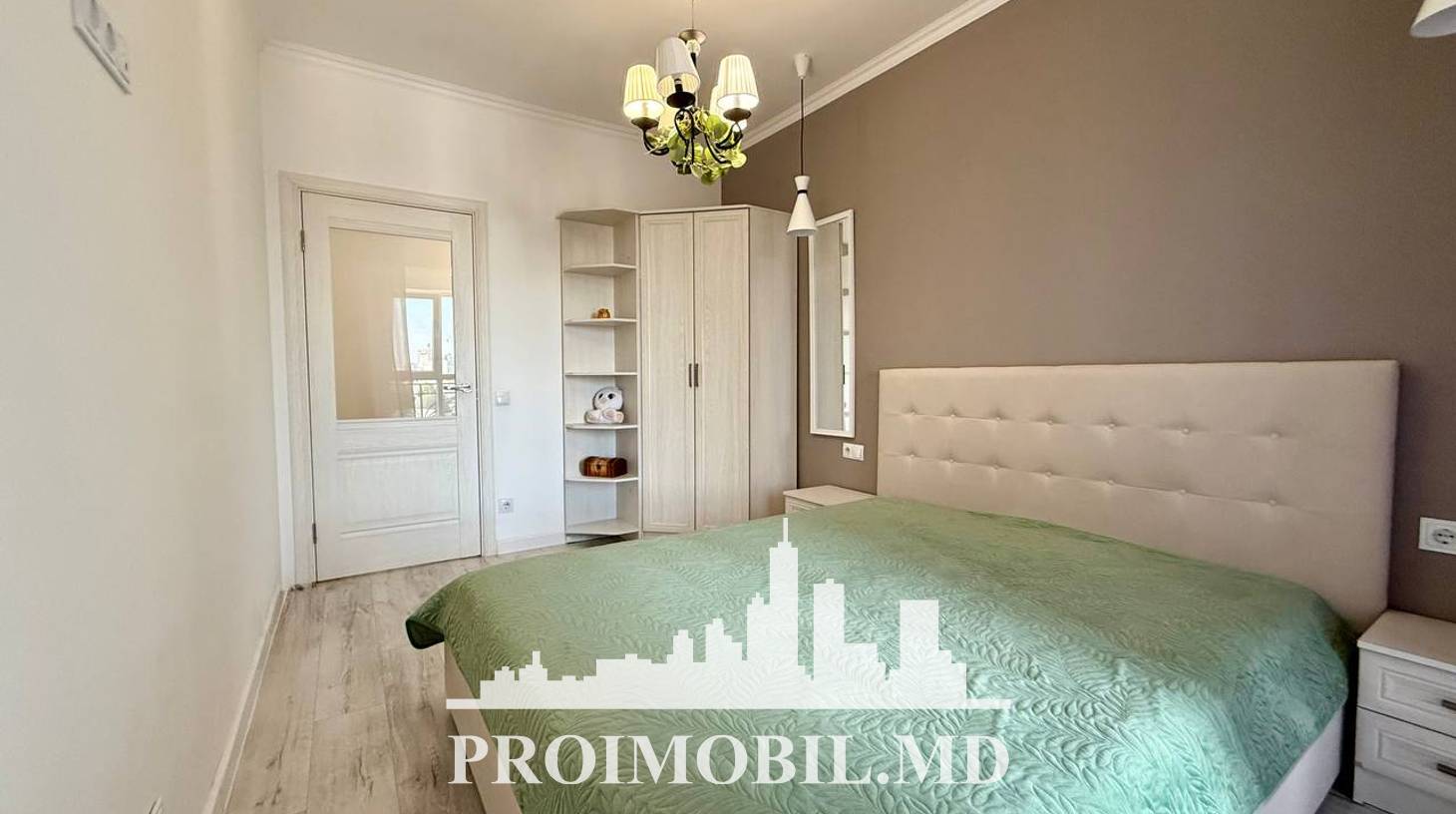 https://images.proimobil.md/Ki562r9Ix3MZ6327GHRdWwkncwnCThZQNb64kYRKCBc/watermark:0.75:so:0:30:0.39/resize:fill:1460:816:1/gravity:ce/bG9jYWw6Ly8vZXN0YXRlL2xyLzBkNzlhZDZiLWQwOWItNDA3NC04NTcxLTQxNjMwNTI4M2M5Ni5qcGVn