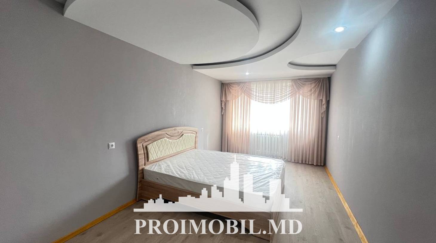 https://images.proimobil.md/KiEkCiNCSvBzIk2ByYNuhbDbaomle4PPLdiV4tYyHu4/watermark:0.75:so:0:30:0.39/resize:fill:1460:816:1/gravity:ce/bG9jYWw6Ly8vZXN0YXRlL2xyLzE3NWJkNjZiLWNjZjItNGNmMy05YjIyLWFjNjc4OWExZmI2Mi5qcGVn