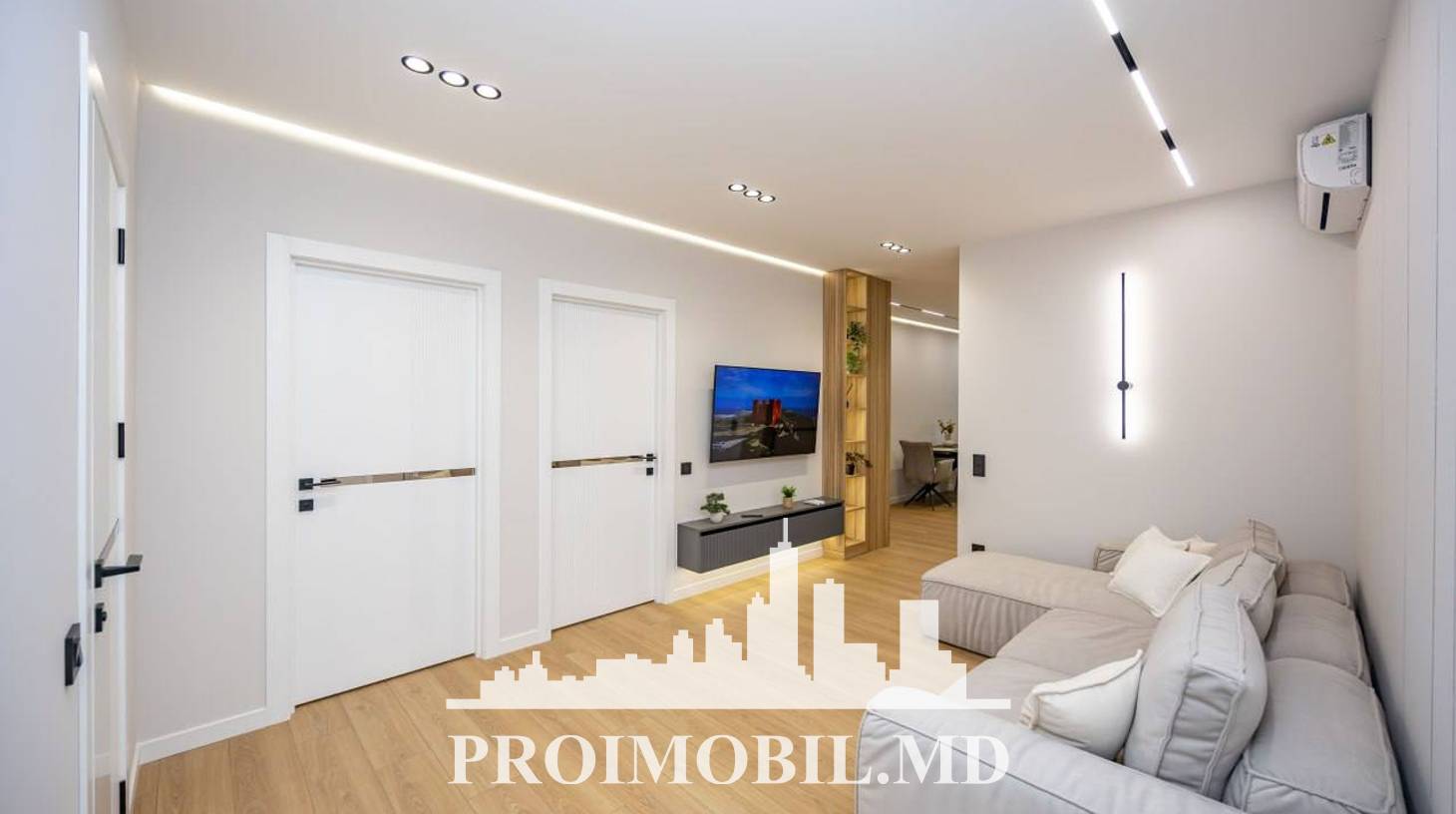 https://images.proimobil.md/KnRBImJliOTB549VXV8KbzkNgBvDfR3D6BC2R1h_4Rg/watermark:0.75:so:0:30:0.39/resize:fill:1460:816:1/gravity:ce/bG9jYWw6Ly8vZXN0YXRlL2xyLzQ0ZDM4YjQ5LWZlZTMtNGE0OS1hZTllLTEzZDEzYzRmYWE0NC5qcGVn