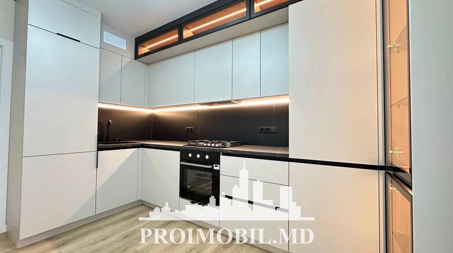 https://images.proimobil.md/KpPvM7Hq1V7n2NLGlama1VibeQyz3DqZTBTUu-aOwbI/watermark:0.75:so:0:30:0.39/resize:fill:1460:816:1/gravity:ce/bG9jYWw6Ly8vZXN0YXRlL2xyLzBhNzAwNjI3LWM3OGItNGY3Zi1iOGE3LTJmY2Y4NGYzMGYxMi5qcGVn