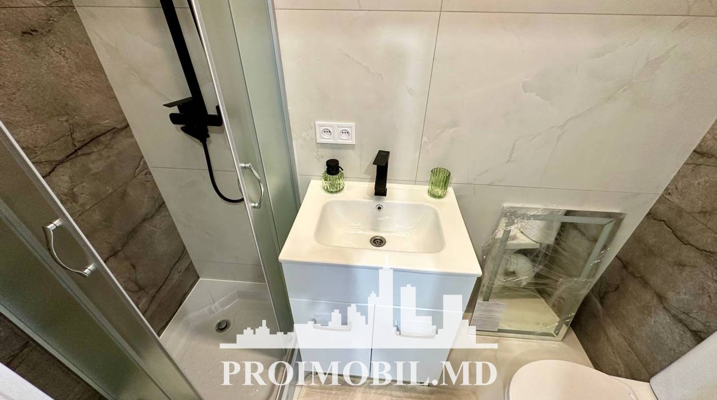 https://images.proimobil.md/Kvzfnio-nicIzTFuLhpBM1vDKf-4nGQhSGjfJnQvFiE/watermark:0.75:so:0:30:0.39/resize:fill:1460:816:1/gravity:ce/bG9jYWw6Ly8vZXN0YXRlL2xyL2YzZGZiMTNhLWYxMjEtNGFiYy1iNzlmLTIwNjM0YTgxMTFhNC5qcGVn