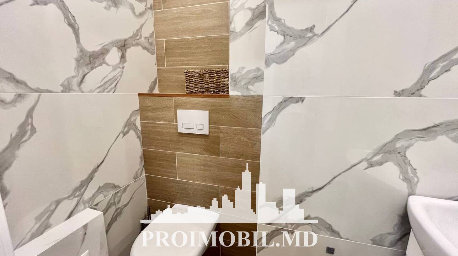 https://images.proimobil.md/KxMAALOR8pIDE2E09BNpsFro0TZXHbP-u_lWhsEQC_g/watermark:0.75:so:0:30:0.39/resize:fill:1460:816:1/gravity:ce/bG9jYWw6Ly8vZXN0YXRlL2xyLzdiYTBlMDU3LTE0YmMtNDc1ZC1iMTUwLTQ3YWVmYmViZTA1Ny5qcGVn