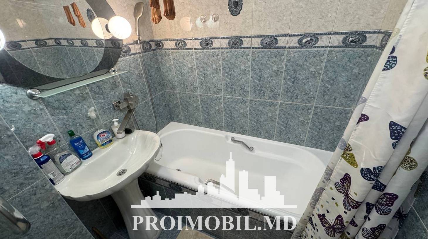 https://images.proimobil.md/KxMuIXA7qFv1CJpkY0UAOPR3lhsfa96PYWSEtrfmA30/watermark:0.75:so:0:30:0.39/resize:fill:1460:816:1/gravity:ce/bG9jYWw6Ly8vZXN0YXRlL2xyL2ZmOWZjN2YxLWMwZjMtNDk3MS04NTMwLTEzZjUwYmU4NjkyYi5qcGVn