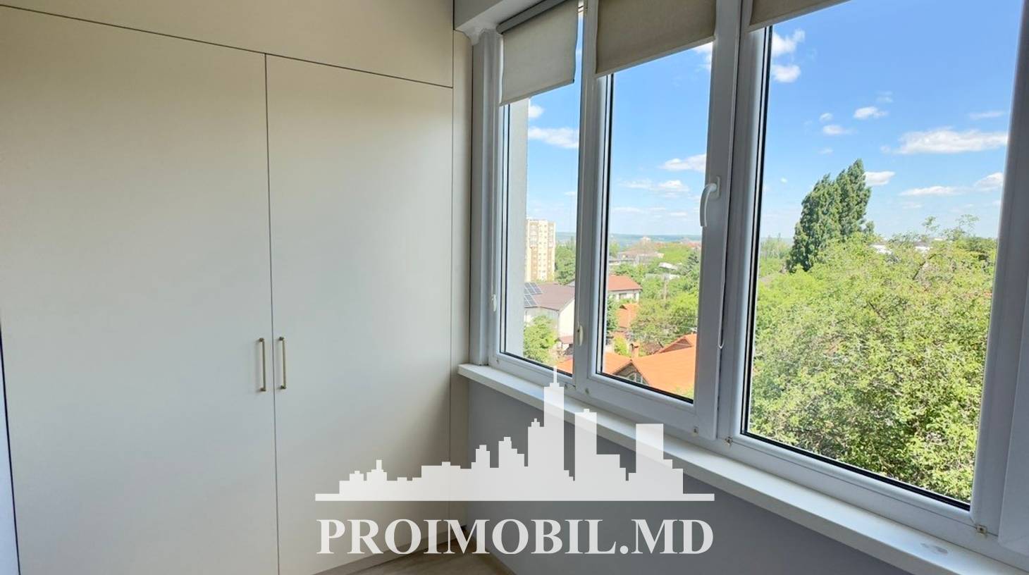 https://images.proimobil.md/KySLhnTihdfuUhTp9K9loKNE4zHaC61nQ6EjnJQWh08/watermark:0.75:so:0:30:0.39/resize:fill:1460:816:1/gravity:ce/bG9jYWw6Ly8vZXN0YXRlL2xyLzRiMWE1M2U1LTE5ZjItNDFlMy04ZmYyLTNiOTc3ODExODNlYi5qcGVn