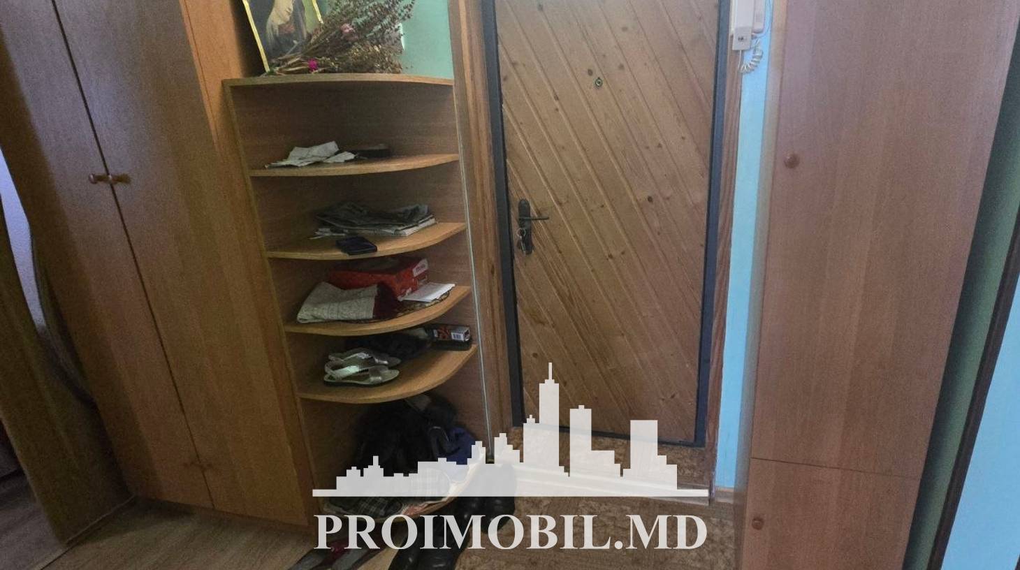 https://images.proimobil.md/L0-Fb3L58cp5Y8gOWaER3iZQWyvdoLBJVsrxbmuWdiA/watermark:0.75:so:0:30:0.39/resize:fill:1460:816:1/gravity:ce/bG9jYWw6Ly8vZXN0YXRlL2xyLzIyYWQ4MTIxLWI3MWEtNDQ2MC05MmQwLTU4Nzk2ZTM0ODI1Mi5qcGVn