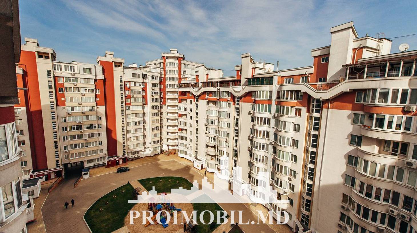 https://images.proimobil.md/L57agV0NxemC1Z0yYnxXSwWtw8OIWrdMWU6UrksZNBo/watermark:0.75:so:0:30:0.39/resize:fill:1460:816:1/gravity:ce/bG9jYWw6Ly8vZXN0YXRlL2xyL2UyZWY2MGRjLTg5OWEtNDkyYy1iMjRhLTViYWE4YTRiNWM5MC5qcGVn