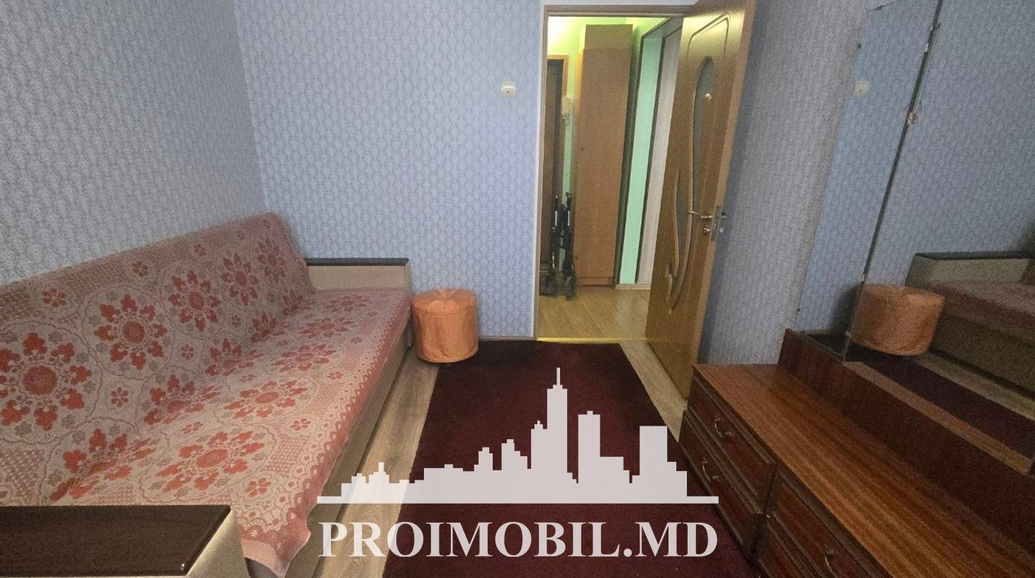 https://images.proimobil.md/L6pQXKVD8-XwnZdIheg15XOolOE83GoKhMrgAHgb5TY/watermark:0.75:so:0:30:0.39/resize:fill:1460:816:1/gravity:ce/bG9jYWw6Ly8vZXN0YXRlL2xyL2FjYjk5YzE2LTkyYjUtNDllZC1iNTRkLWFjOWZmNDFkN2YxYS5qcGVn