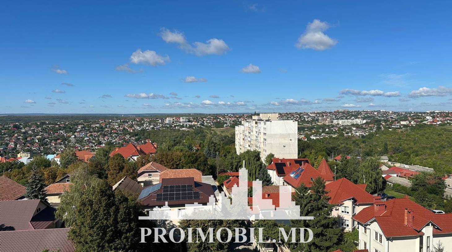 https://images.proimobil.md/LAG1Cet4zZ9hW0RFyPGgrbcVV_CuoIQbrVc5afcOt10/watermark:0.75:so:0:30:0.39/resize:fill:1460:816:1/gravity:ce/bG9jYWw6Ly8vZXN0YXRlL2xyLzc4YjBhZGIyLWViNjQtNDhlYi1iZDQ0LTZmMTgwOTdiY2M3Yy5qcGVn