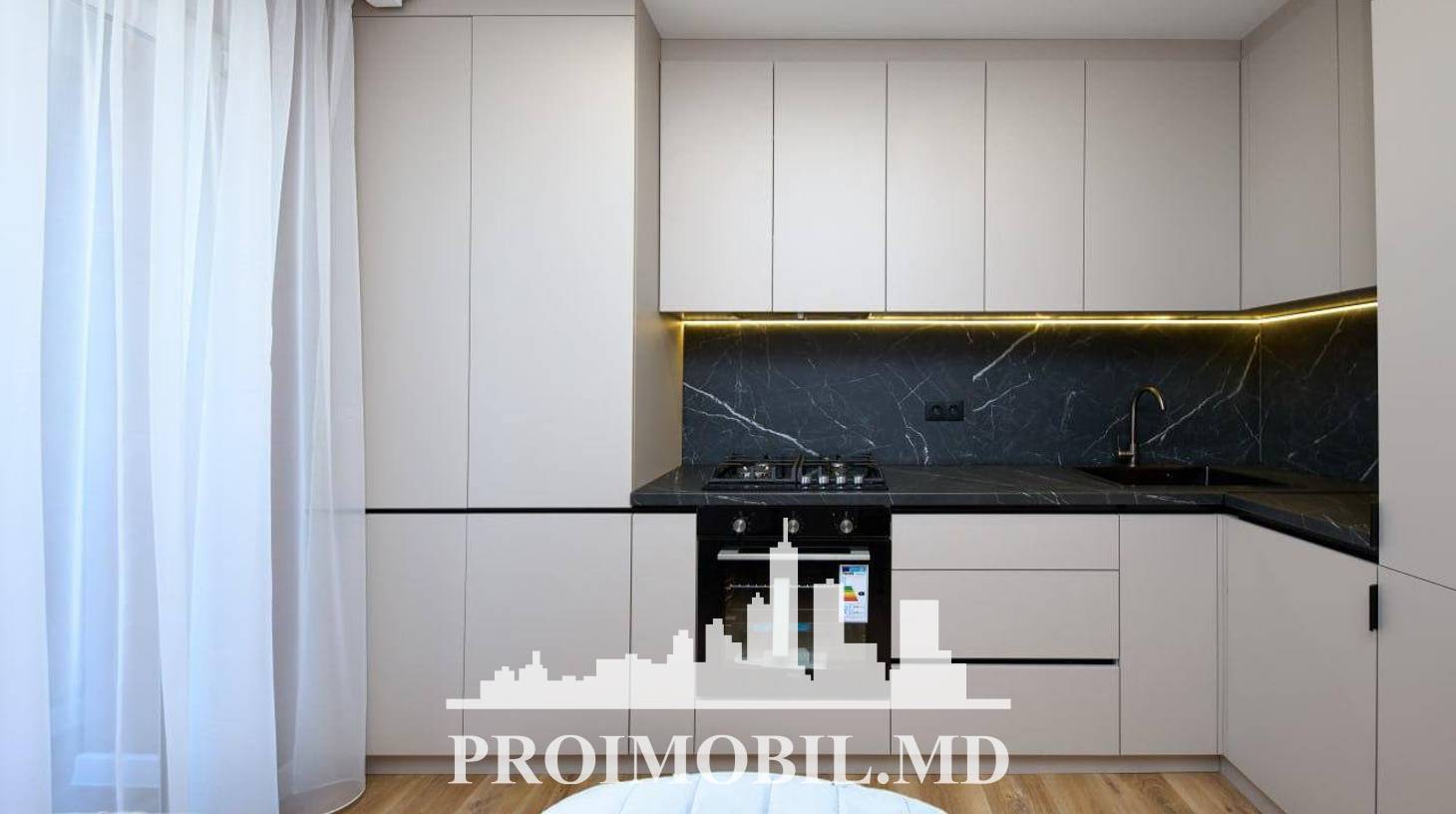 https://images.proimobil.md/LD5cUiXEInOD8zVv-SjlORsda51-I8NYtMLLnN3O3iM/watermark:0.75:so:0:30:0.39/resize:fill:1460:816:1/gravity:ce/bG9jYWw6Ly8vZXN0YXRlL2xyL2JjZjkwYWE0LTQ3NmEtNGFiYS05OWU3LTE2NDFlMWU2MjIwZS5qcGVn