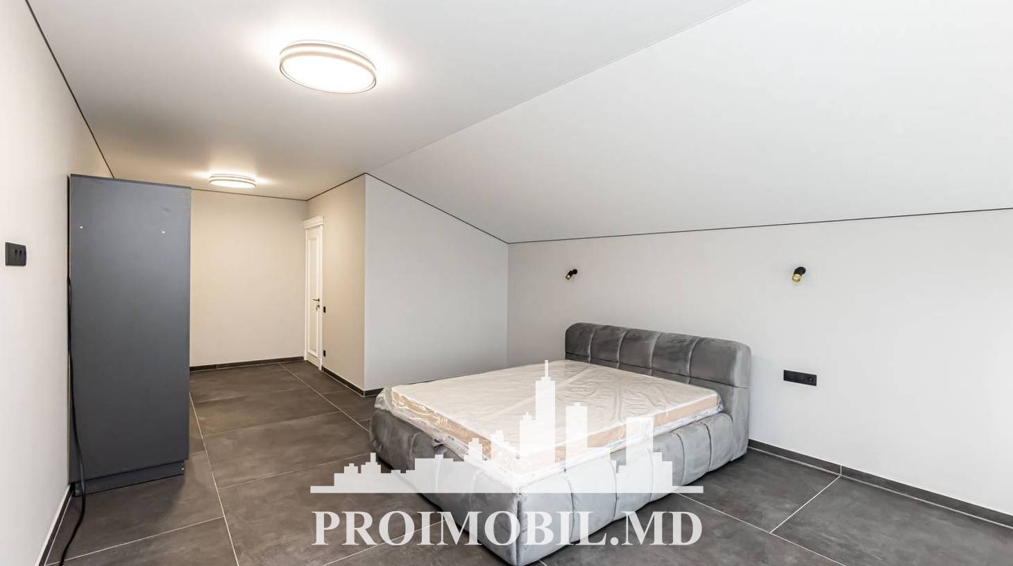 https://images.proimobil.md/LFc9MgK1WpPblZwrUol6MhYSftMNQLVeDRwve2K5rmI/watermark:0.75:so:0:30:0.39/resize:fill:1460:816:1/gravity:ce/bG9jYWw6Ly8vZXN0YXRlL2xyL2JjMTlhYTFkLTAzNjYtNDA2Mi04NWJhLTA0MTk5Njc1MTE0NC5qcGVn