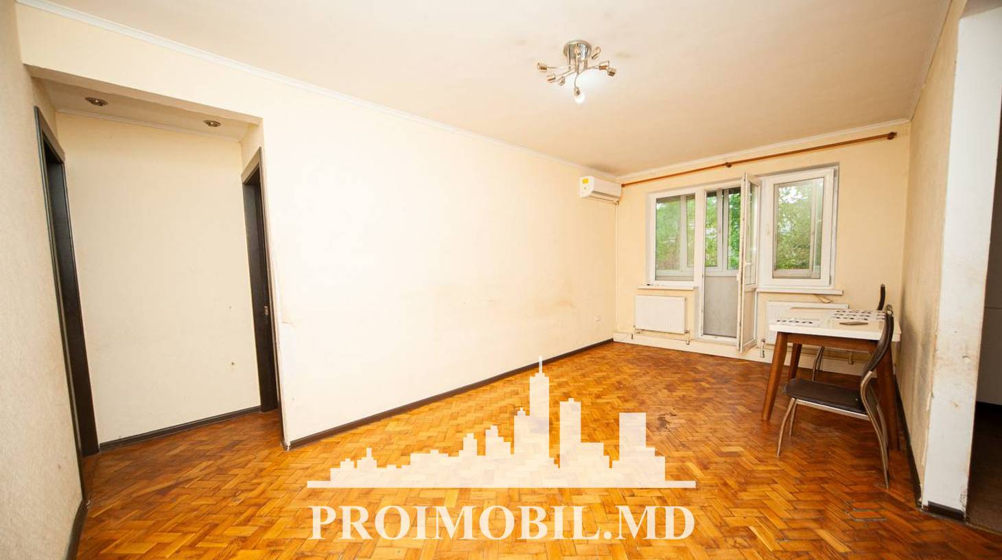 https://images.proimobil.md/LIDWYS7UFYbYPAWGQV1ttgiEFUt0HGoYNfIU1OX8cqo/watermark:0.75:so:0:30:0.39/resize:fill:1460:816:1/gravity:ce/bG9jYWw6Ly8vZXN0YXRlL2xyLzNhNGY2ZTZhLWNmZDctNDNmNS05YmExLTJjMDcxNmI5ZDlkZS5qcGVn