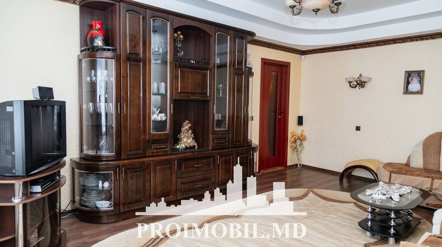 https://images.proimobil.md/LIYHC7qrH64a41MrT3RwhA3K6vZOBP7TJ18s8QGkVeY/watermark:0.75:so:0:30:0.39/resize:fill:1460:816:1/gravity:ce/bG9jYWw6Ly8vZXN0YXRlL2xyL2FkNDM3ZTkxLTA4YmQtNGQ5Zi05YTg1LTEwMDBlYWI4OWNmNi5qcGVn