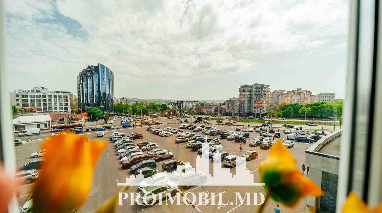 https://images.proimobil.md/LJKPQeNs3Y0eHV-fUAW5UWm3kkHHc_jdks9p5WKageA/watermark:0.75:so:0:30:0.39/resize:fill:1460:816:1/gravity:ce/bG9jYWw6Ly8vZXN0YXRlL2xyL2M0ZmJjNzZmLTQ3YTQtNDU3OS1iNjYxLTVhNWU4M2JkYTk2NS5qcGVn