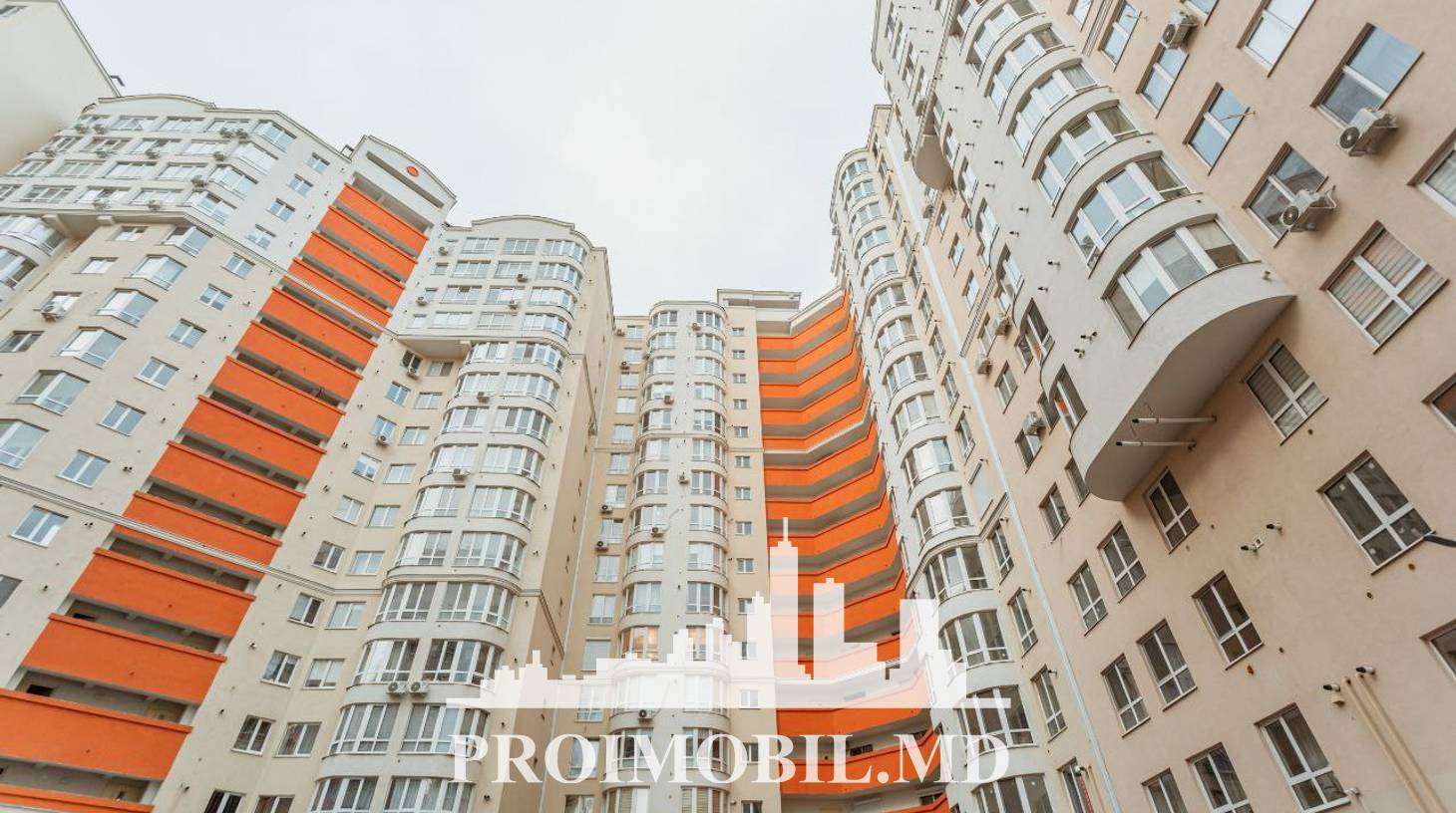 https://images.proimobil.md/LJrF64JPOTaEAIldcXFjLcRB-UyfLxbLSYC57TrBnNo/watermark:0.75:so:0:30:0.39/resize:fill:1460:816:1/gravity:ce/bG9jYWw6Ly8vZXN0YXRlL2xyL2NiNjA1ZjQ0LWYwNzQtNDFmOC05YTExLTdmMzU4MDE1MTk0Yi5qcGVn