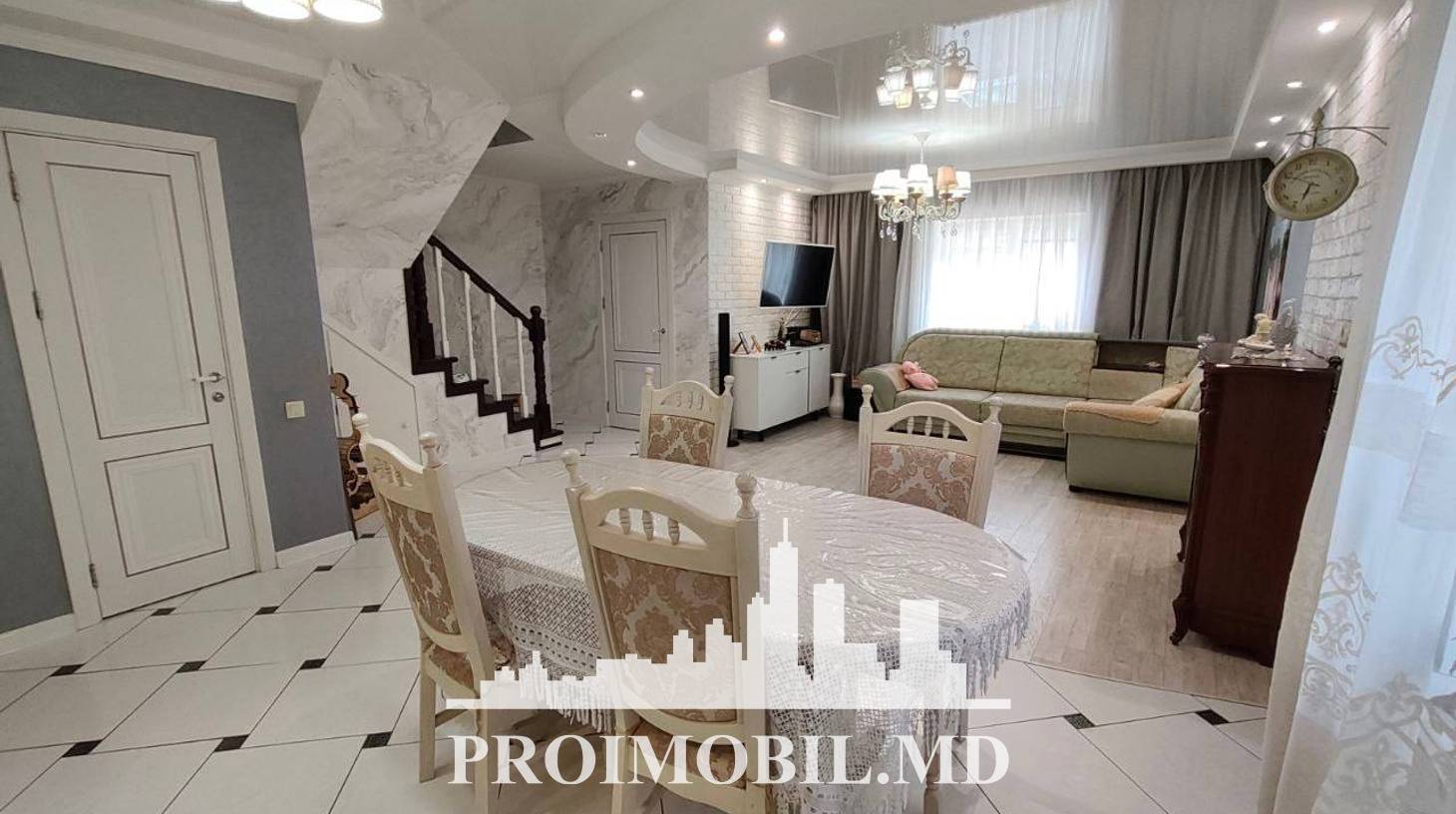https://images.proimobil.md/LK8AAQvQ_EilT8Jex4iT1Mu9BQvD4ulif_KQ200AG4U/watermark:0.75:so:0:30:0.39/resize:fill:1460:816:1/gravity:ce/bG9jYWw6Ly8vZXN0YXRlL2xyLzNiYmVkYzBhLTI5MDAtNGUzMi05ZGE0LThlMjcwNGM4MmZhMC5qcGVn